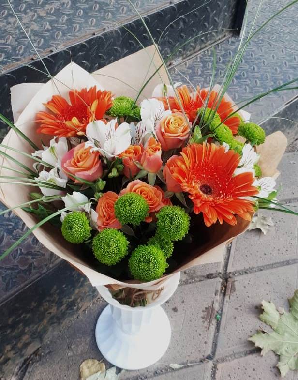 Букет цветов из: Герберы, Хризантемы, Альстромерии и Розы в Канаш