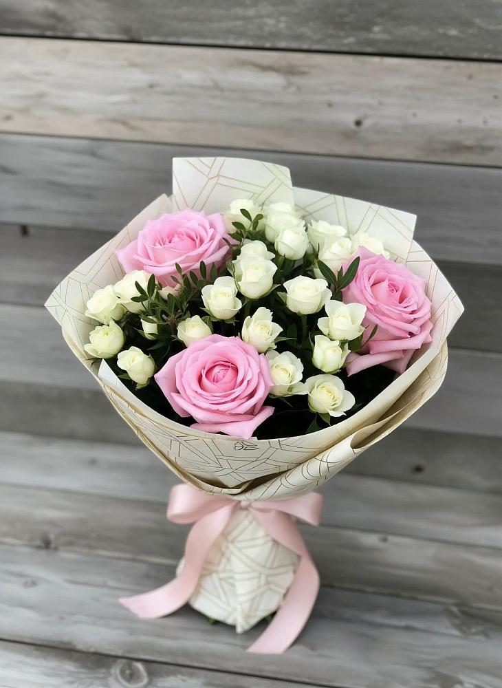 Букет цветов из: Розы в Канаш