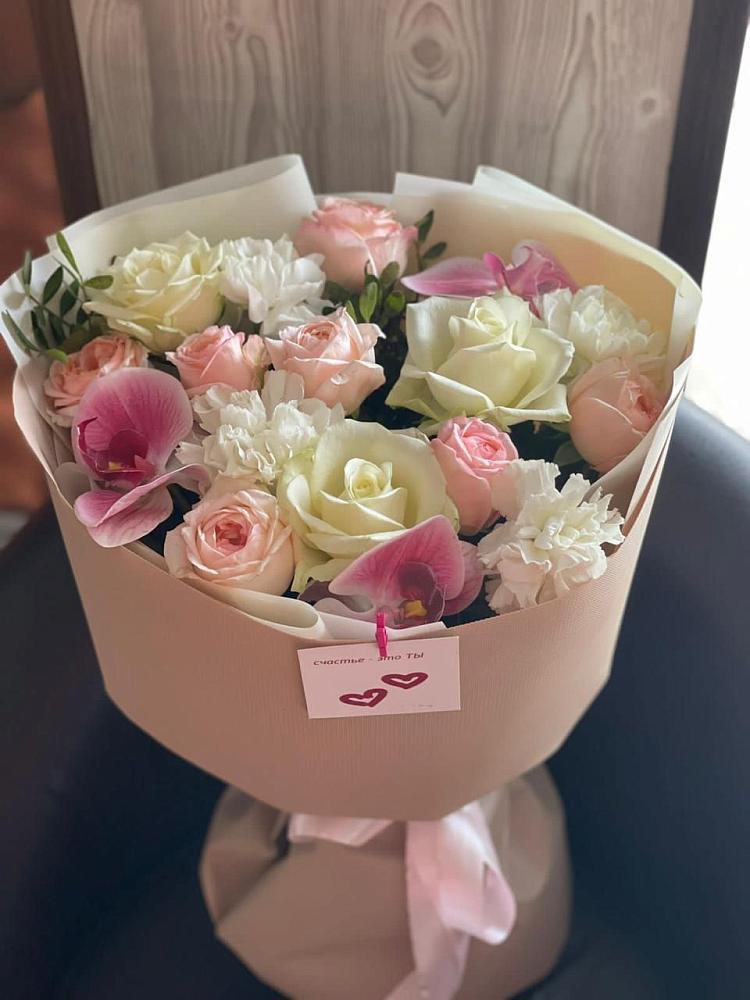 Букет цветов из: Орхидеи, Розы и Гвоздики в Канаш