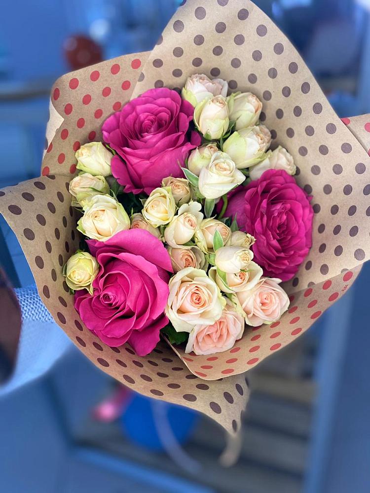 Букет цветов из: Розы в Канаш