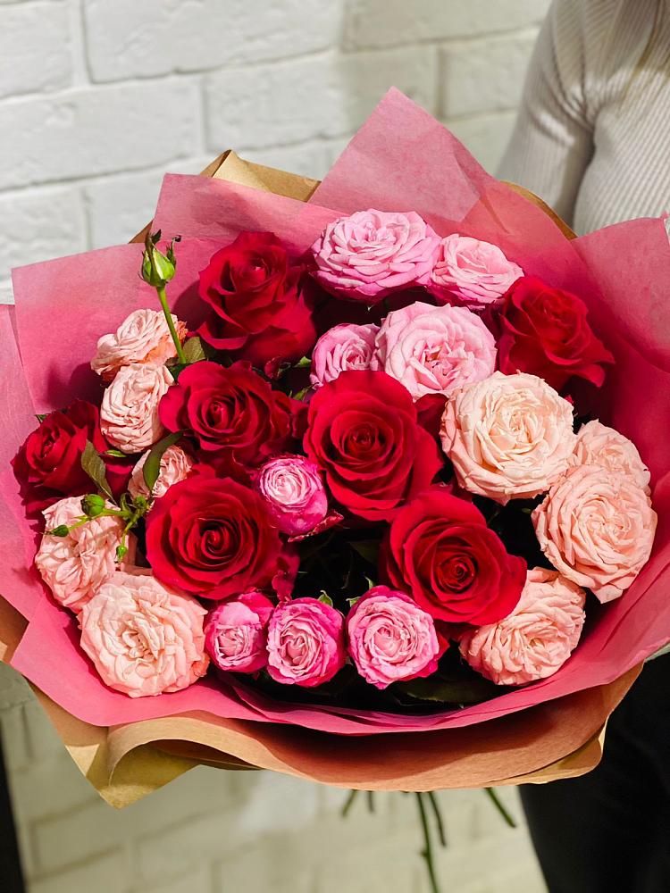 Букет цветов из: Розы в Канаш