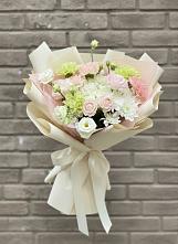 Букет цветов из:  Гвоздики, Розы, Лизиантусы и Хризантемы #REPLACE_PRED# Канаш