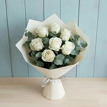 Букет Белые розы в Эвкалипте в Канаш