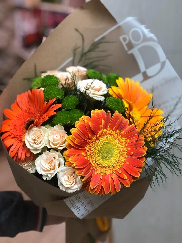 Букет цветов из: Герберы, Хризантемы и Розы в Канаш