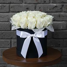 Цветочная композиция из Розы в шляпной коробке в Канаш